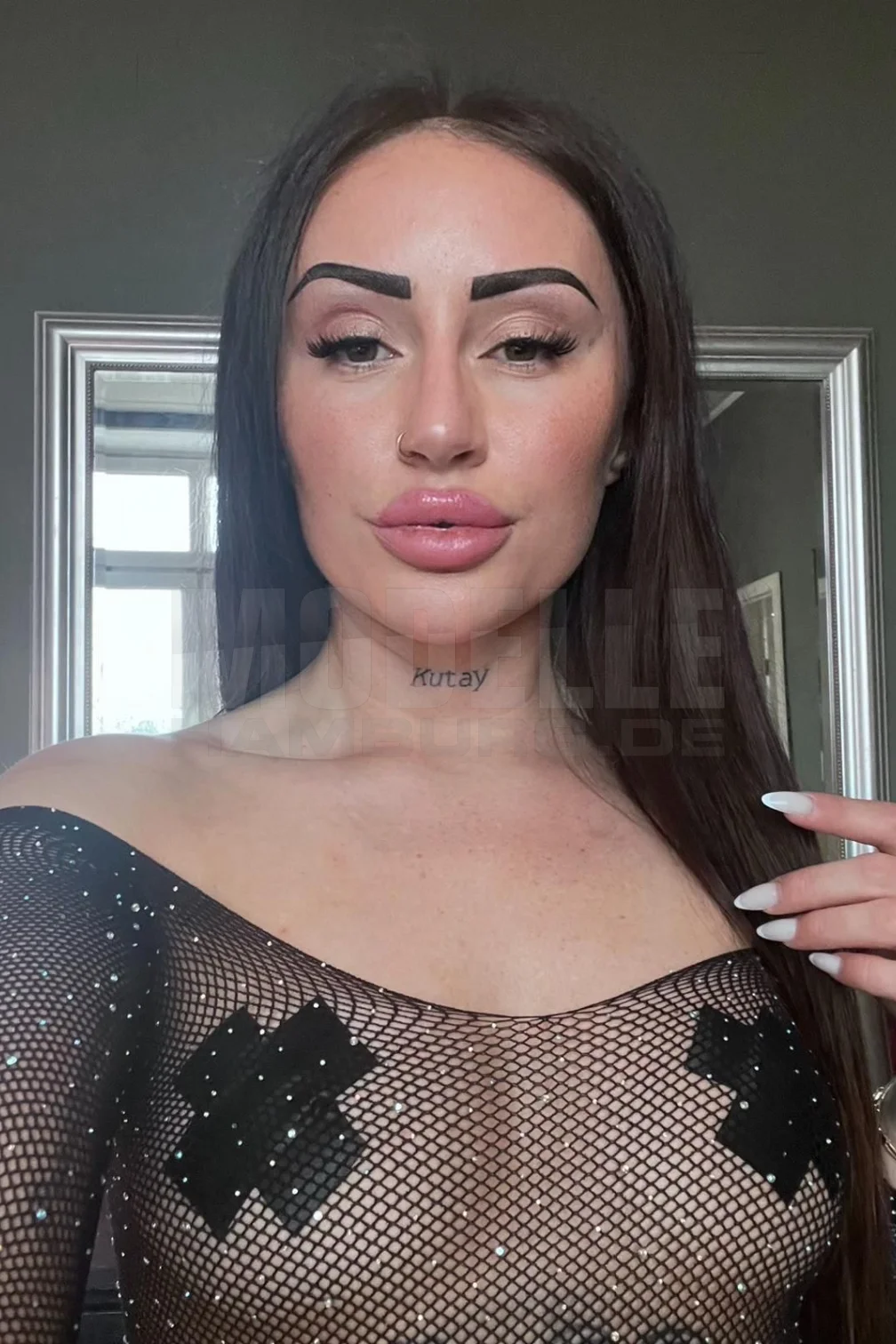 Skinny Melina, 24, 160cm, 55kg, 70 B