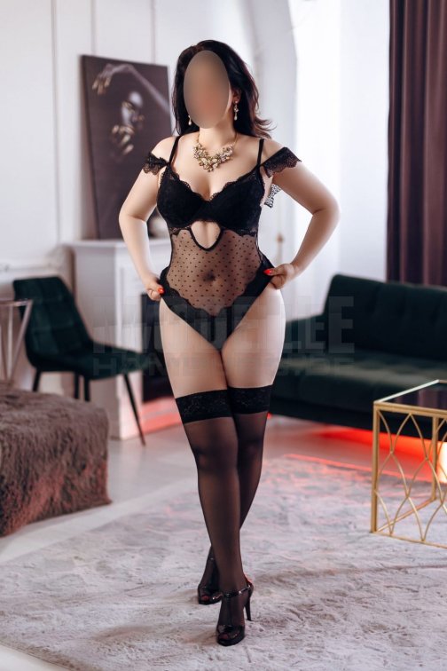 BRENDA, 30, 170cm, 62kg, 85 B