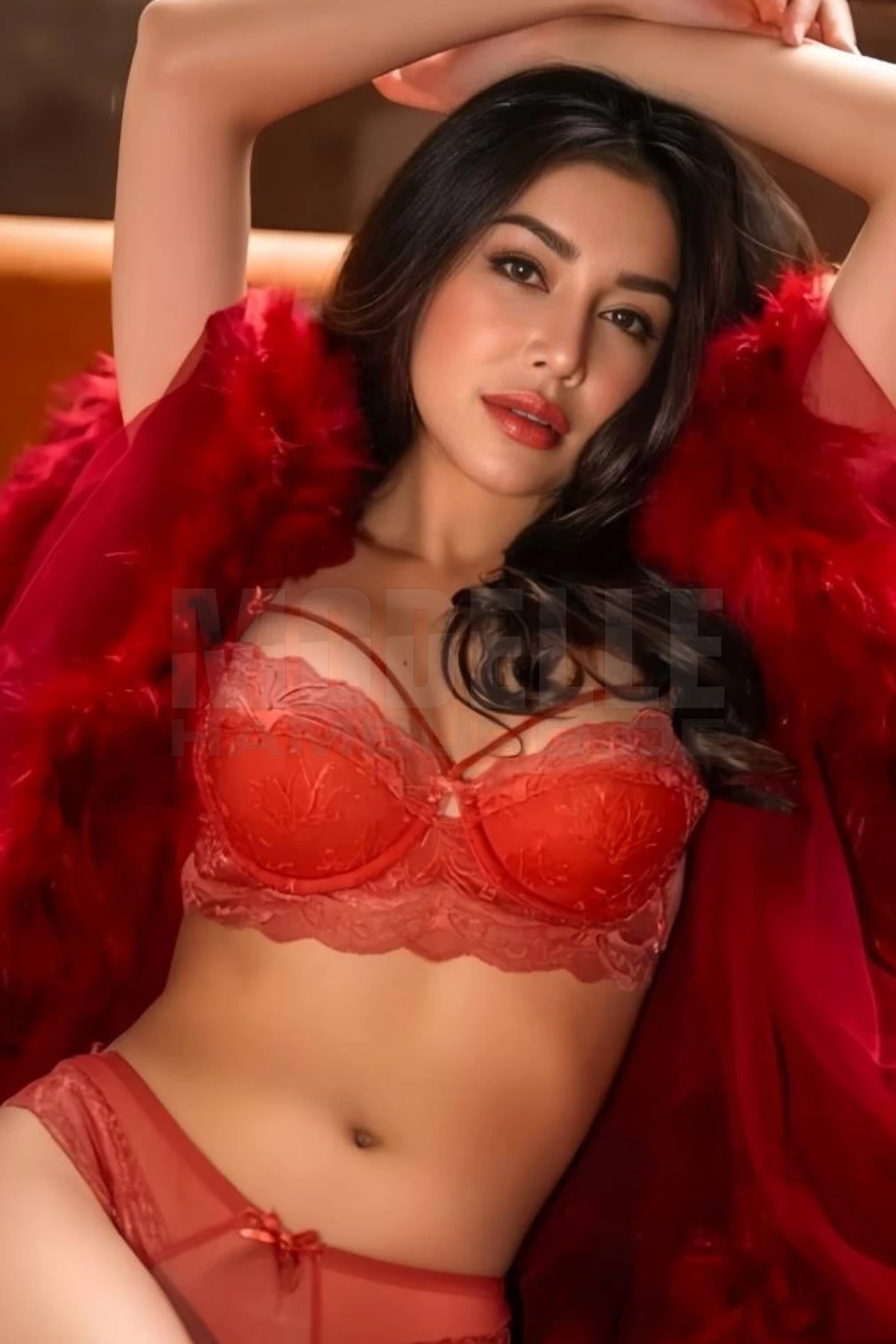 Nora, 35, thailändisch, Erotikmassage in Hamburg-Niendorf