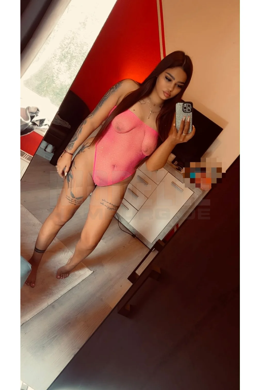 Ariana, 18, osteuropäisch, Nutte in Hamburg-Harburg
