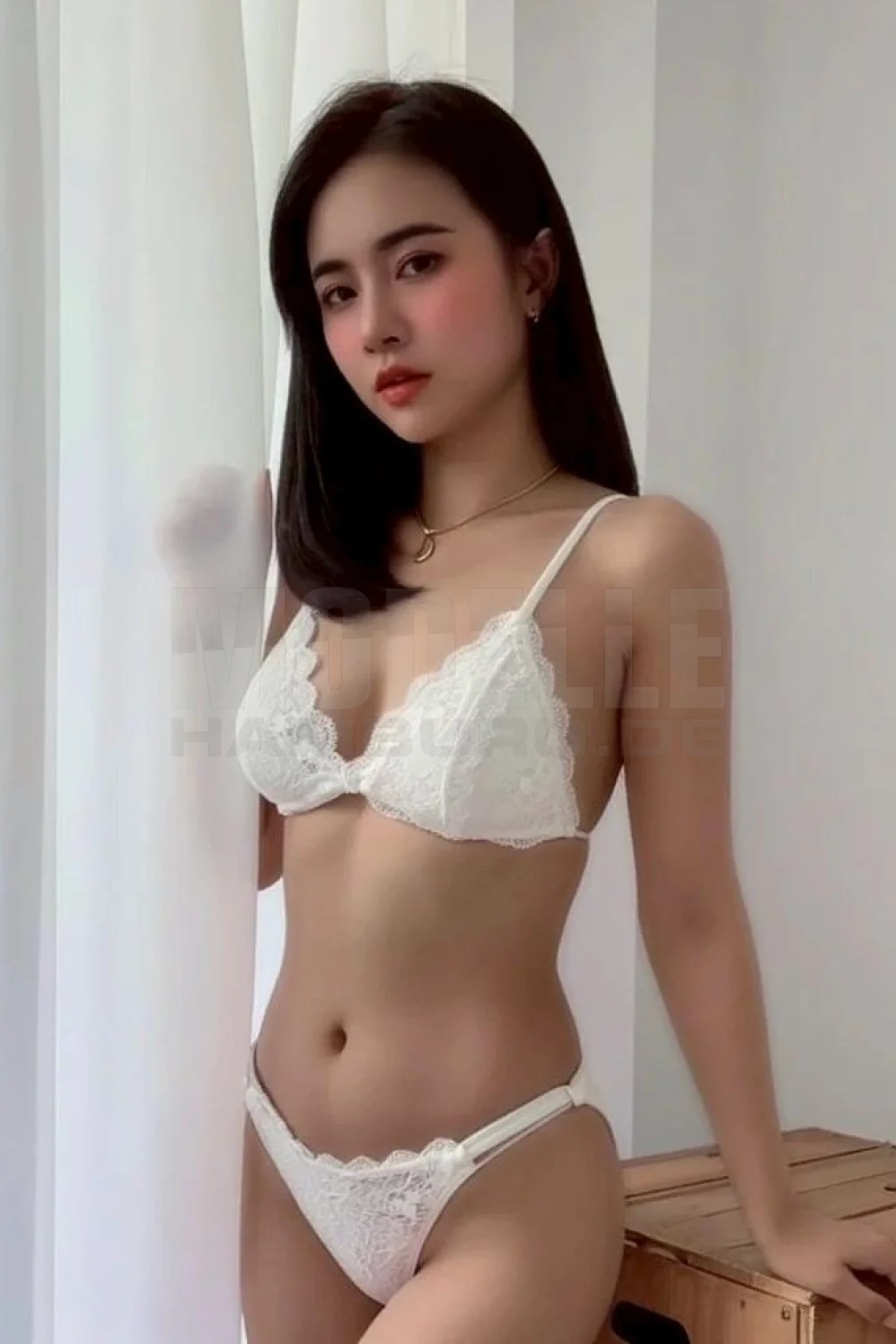 LANA, 28, 160cm, 43kg, 70 C