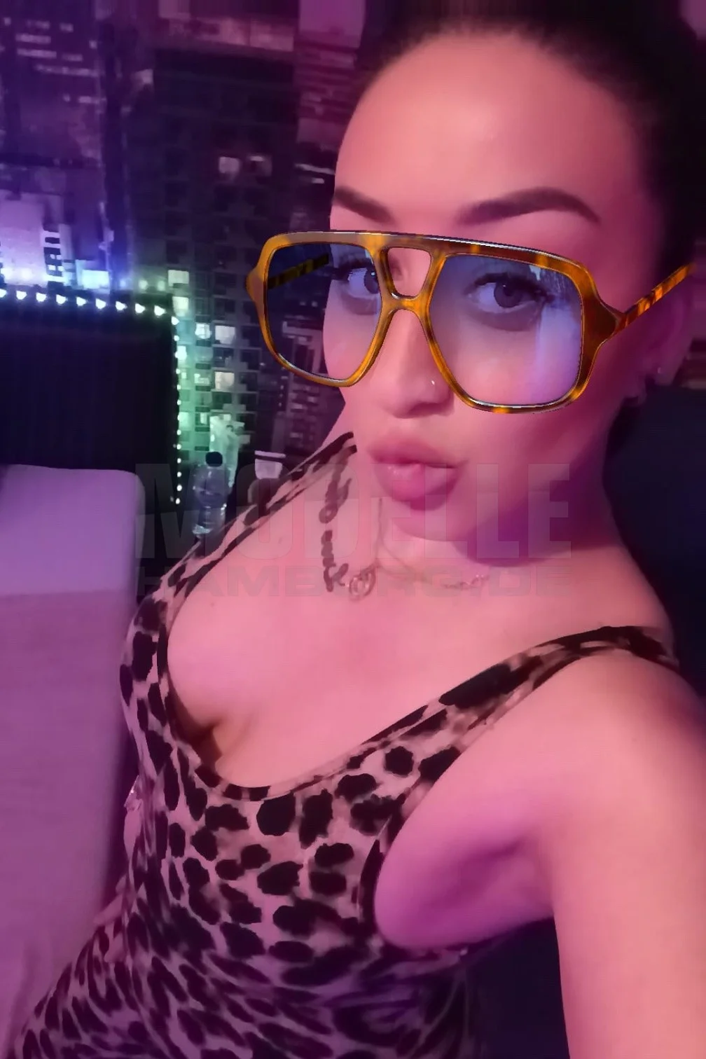 IZABELLA HOT PARTY SEX, 27, 174cm, 64kg, 80 D