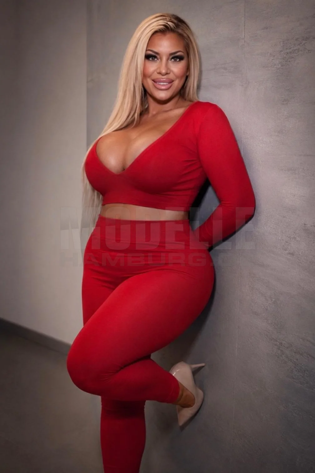 PORNO SHARON  PARTY MILF, 48, 165cm, 75kg, 90 DD