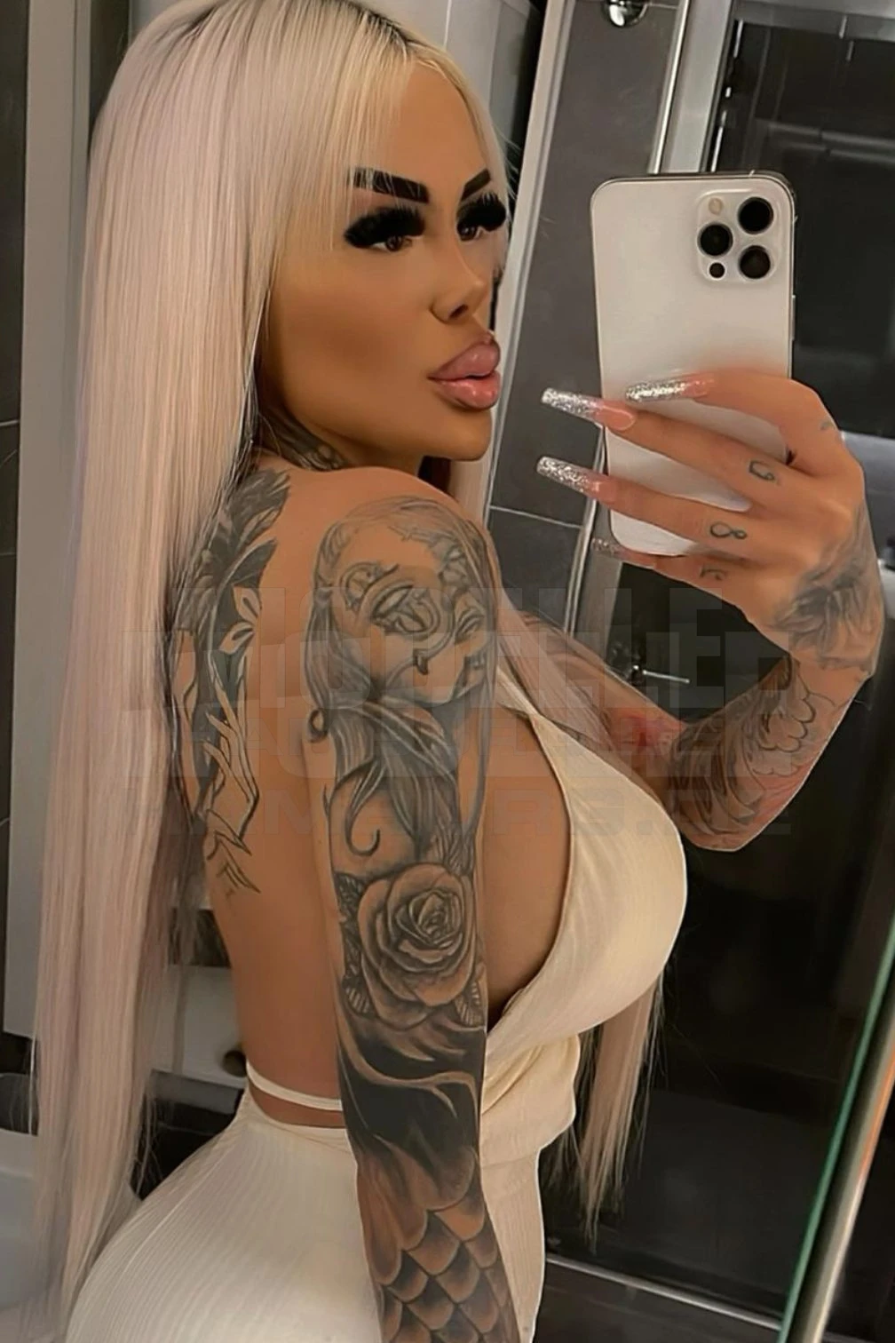 Zelina*Deutsch*, 23, deutsch, Nutte in Hamburg