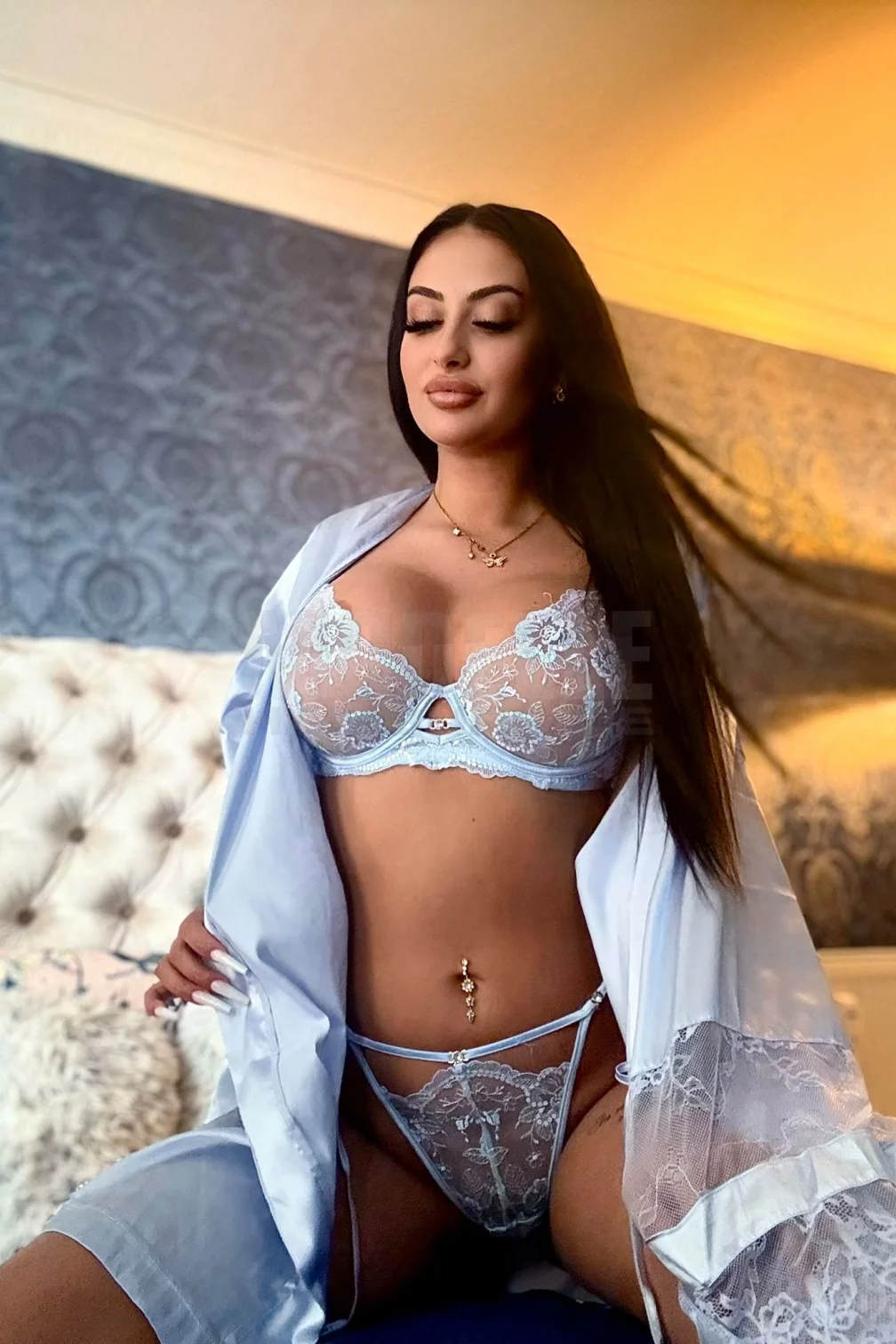 Evelina, 21, osteuropäisch, Hostess in Hamburg-Barmbek
