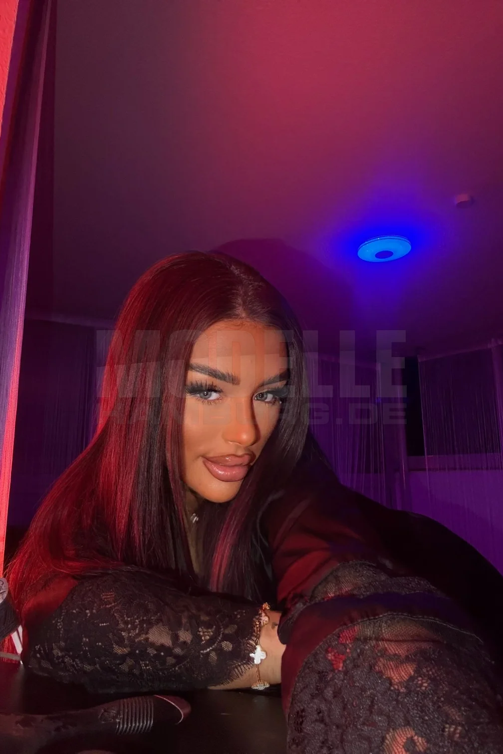 Amalia Deluxe, 21, 158cm, 55kg, 70 C