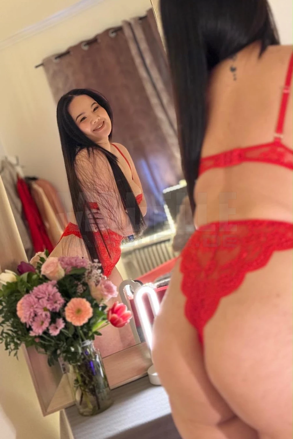 yuki, 21, thailändisch, Hure in Hamburg-Langenhorn