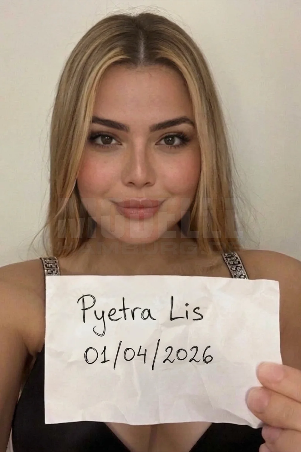 PYETRA LIS BRAZIL, 22, 167cm, 65kg, 80 C