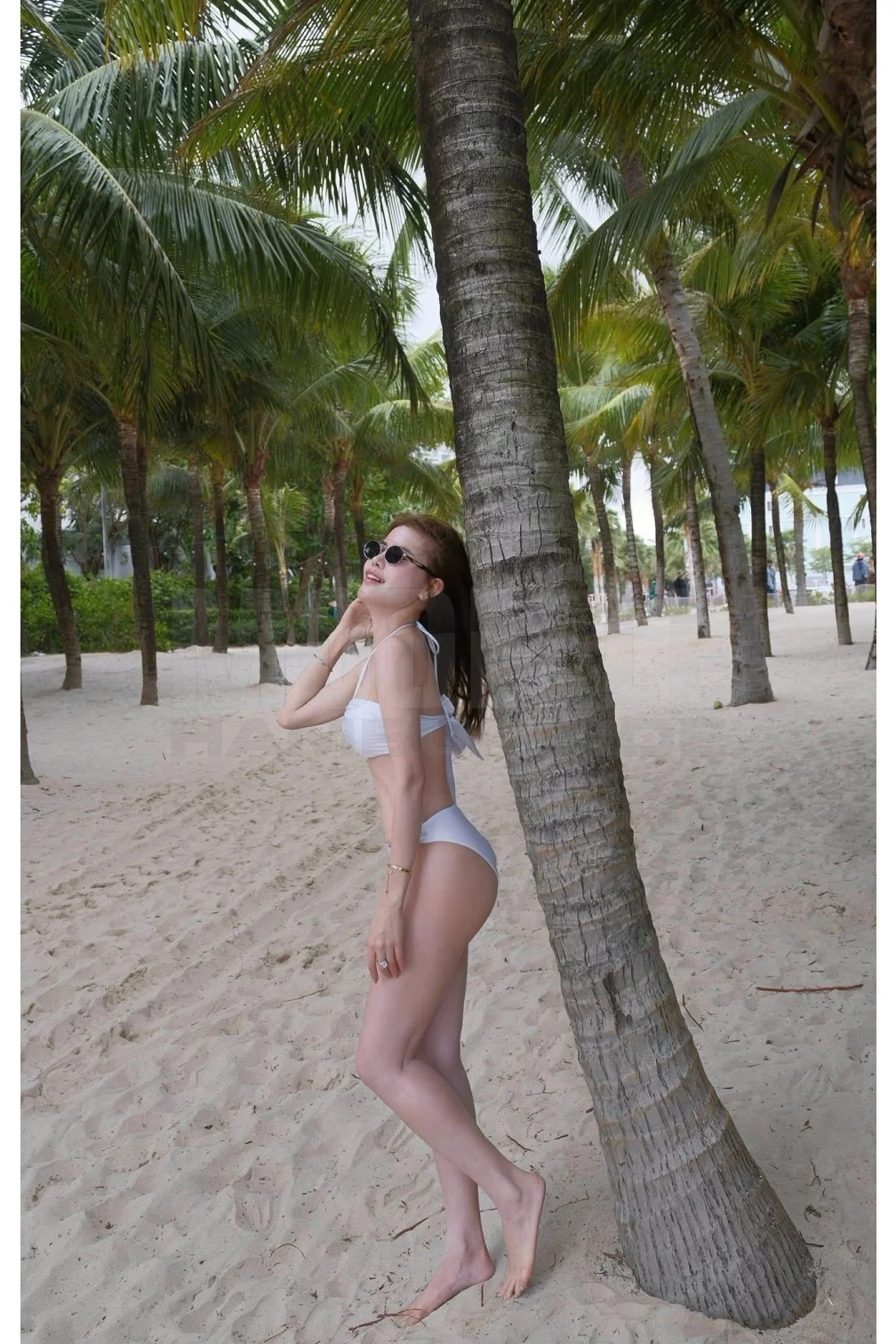 Asia Mimi, 21, 50kg, 75 B
