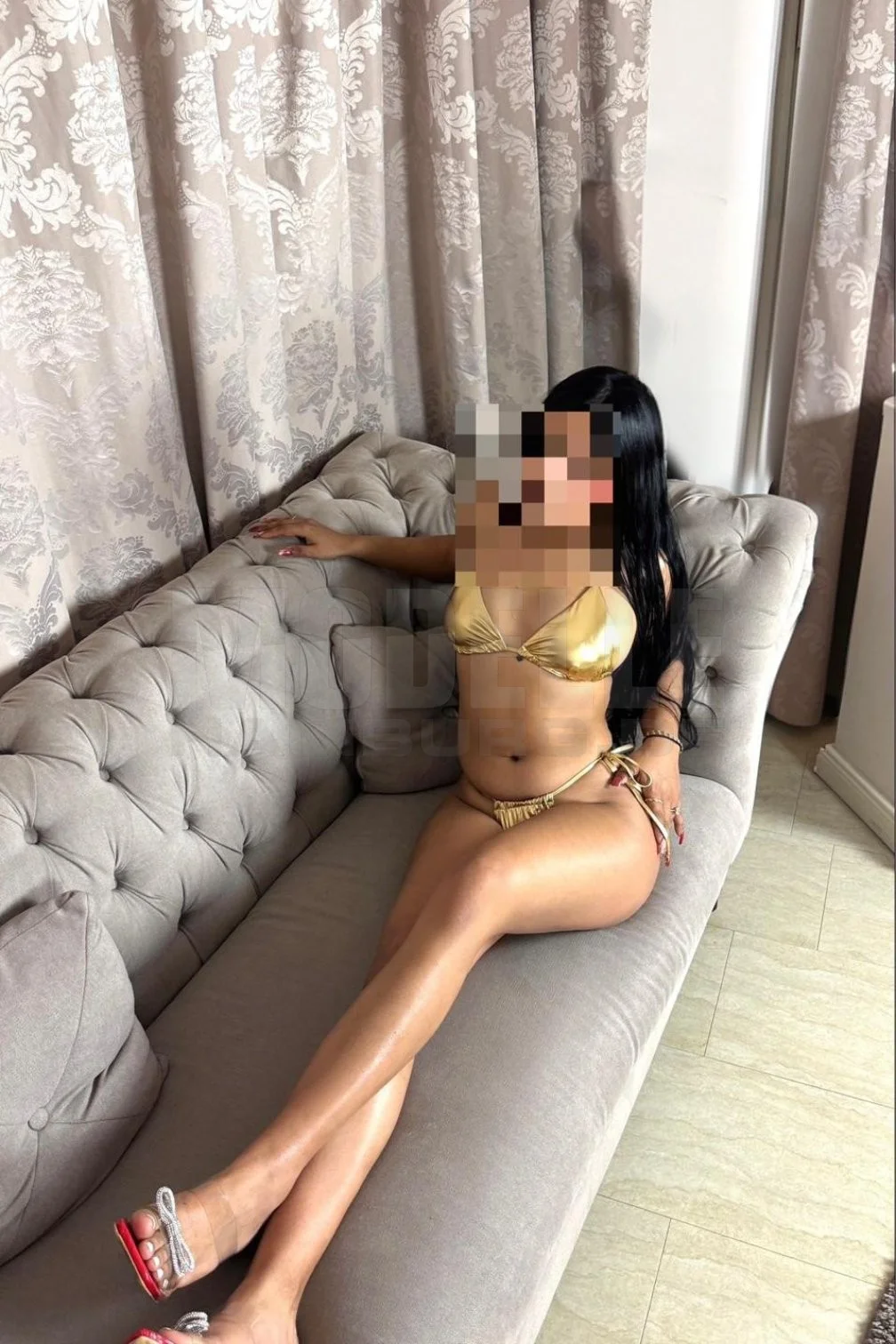 Chanel, 20, kolumbianisch, Hostess in Hamburg-Mundsburg