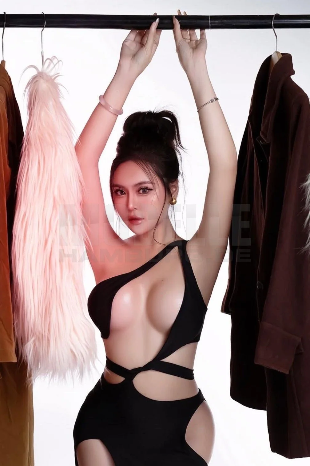 Asia Girl Cindy, 25, 160cm, 57kg, 80 C