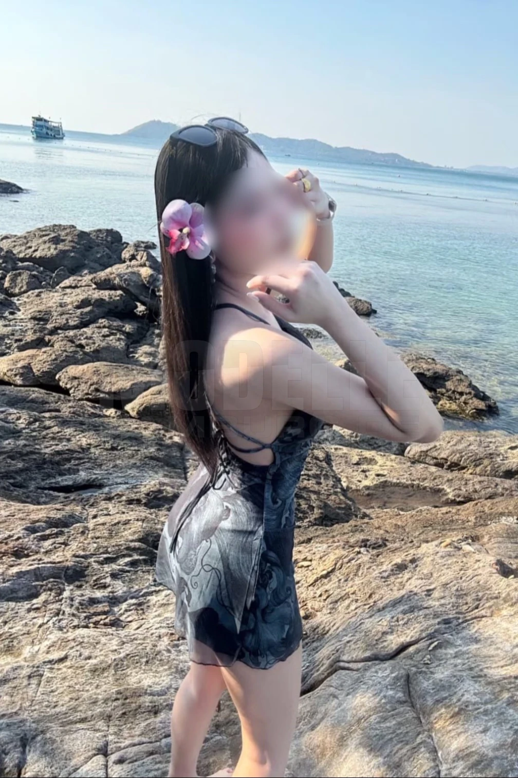 Tahi Girl Luna, 21, 169cm, 45kg, 75 B