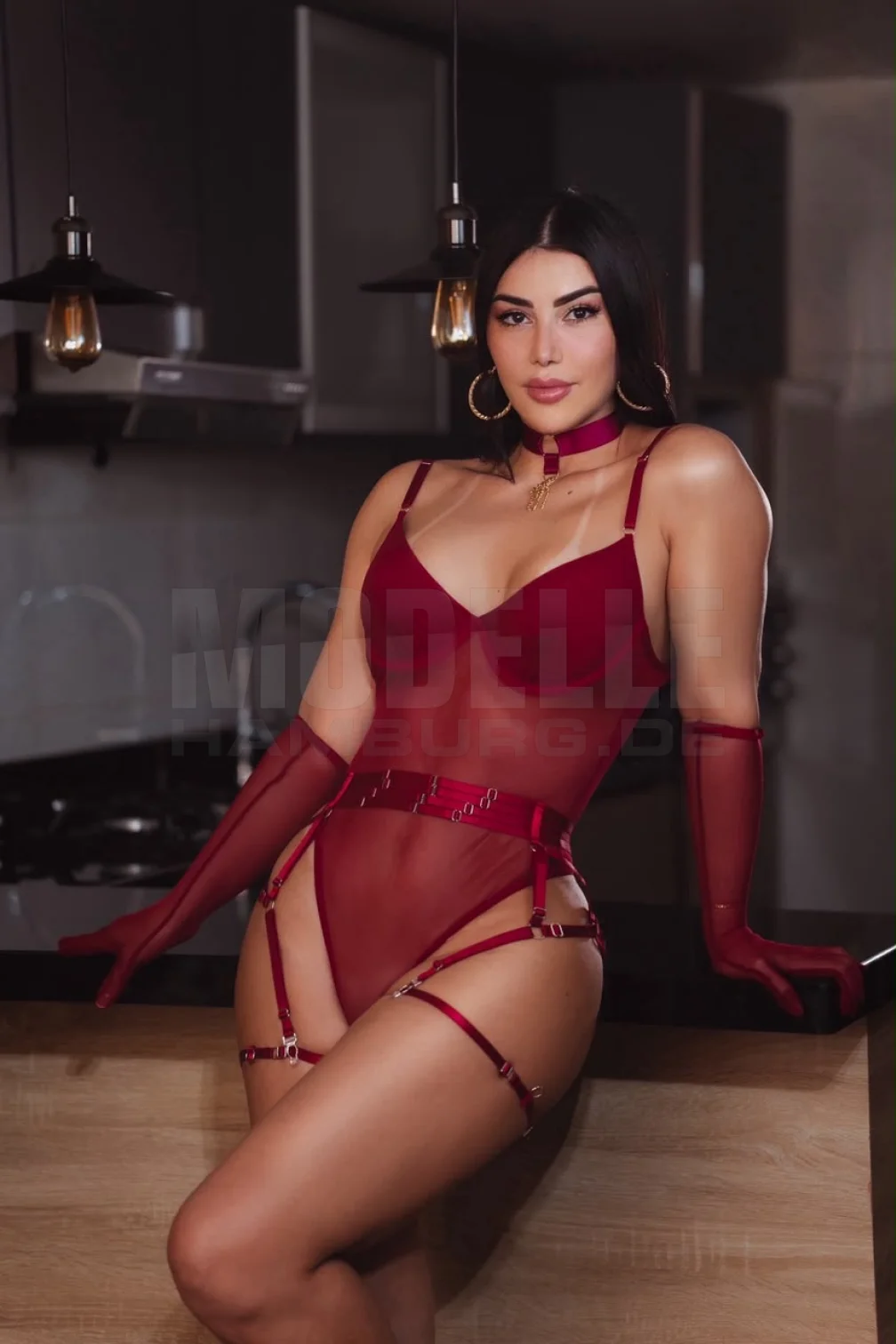 Aisha Hot Party, 36, 169cm, 63kg, 75 C