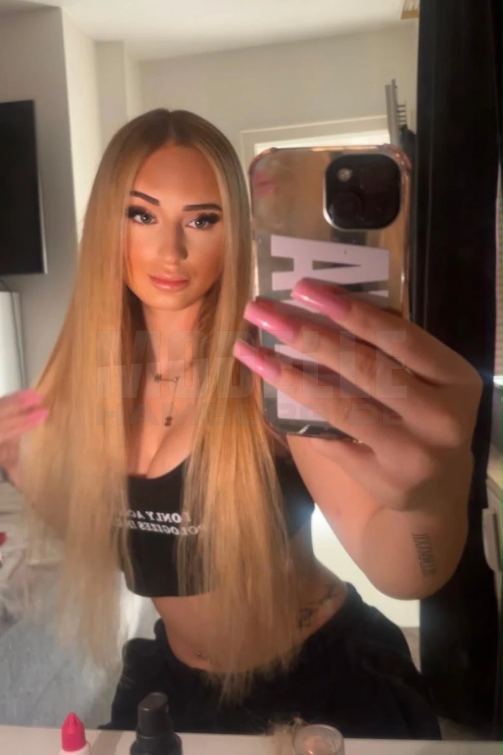 Lena, 18, deutsch, Hostess in Hamburg-Hamm