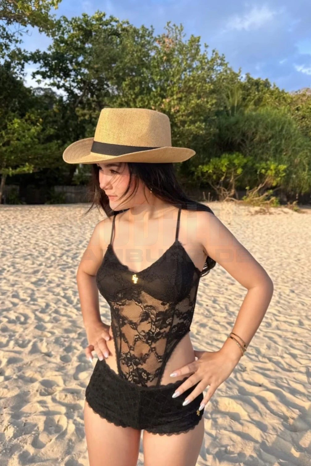 Bella AV, 23, 168cm, 40kg, 70 A