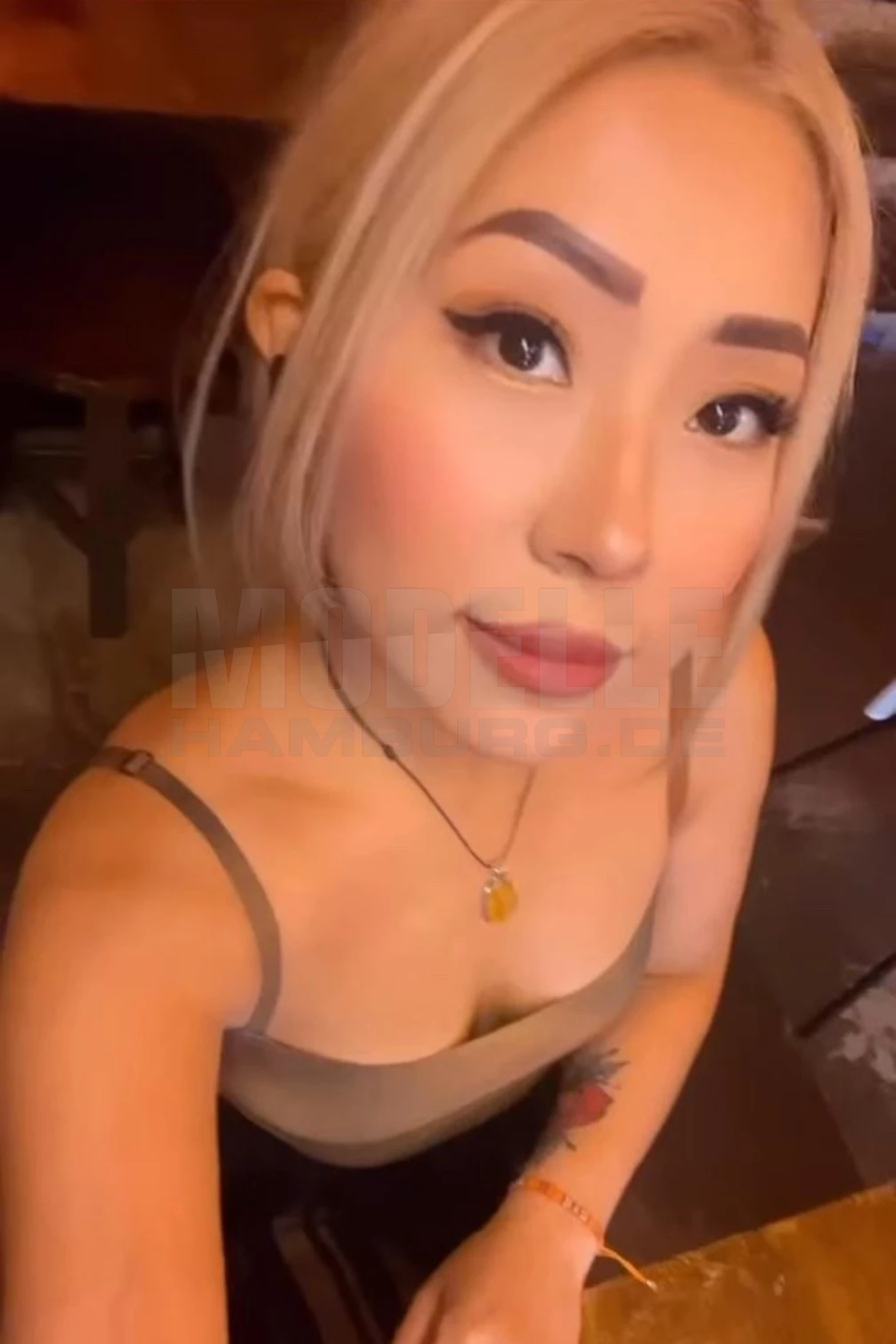 yuriko, 34, japanisch, Hostess in Hamburg-City Nord