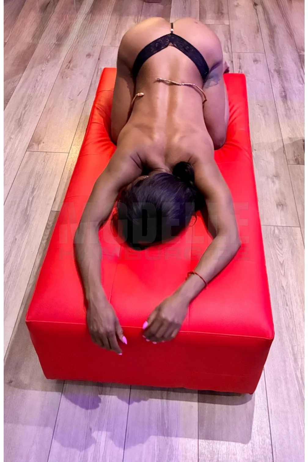 Diana aus Kuba, 35, lateinamerikanisch, Hostess in Hamburg-Eimsbüttel