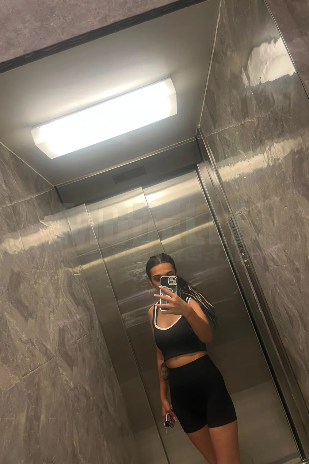 Cristina, 26, osteuropäisch, Callgirl in Hamburg