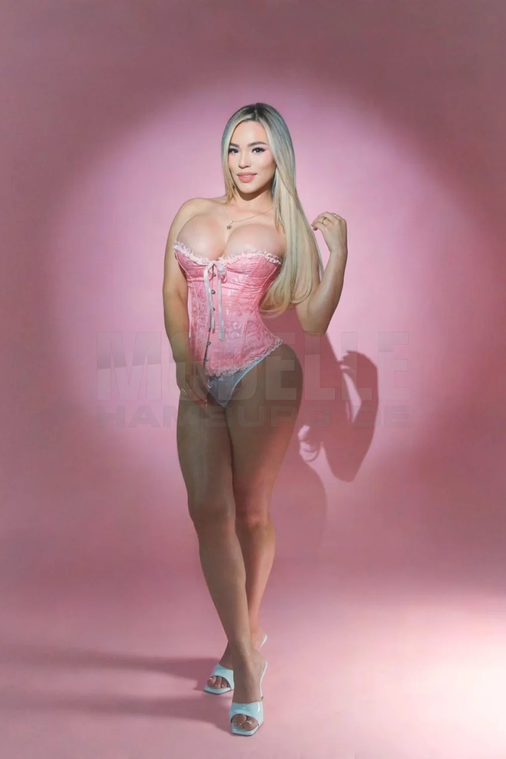 Antonia, 26, spanisch, Hostess in Hamburg-Winterhude