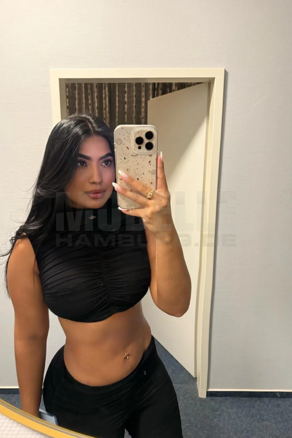 Roberta Party, 23, spanisch, Callgirl in Hamburg