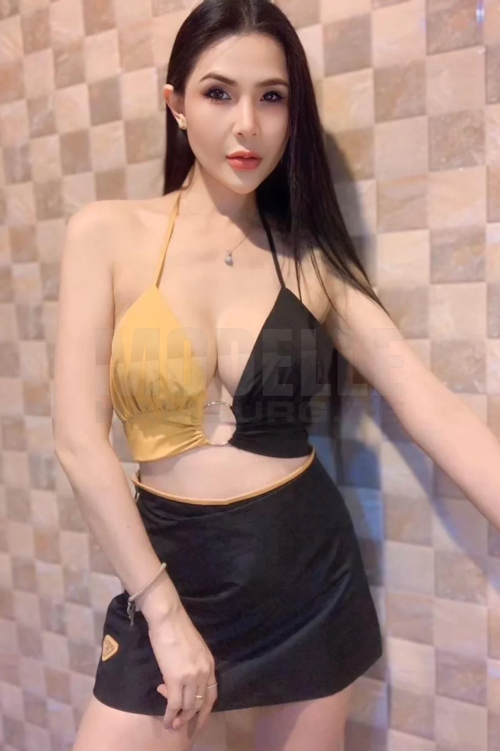 Leah, 30, thailändisch, Hostess in Hamburg-Altona