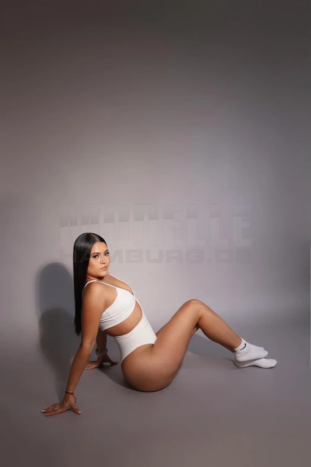 Melany Top, 23, spanisch, Callgirl in Hamburg-Eimsbüttel