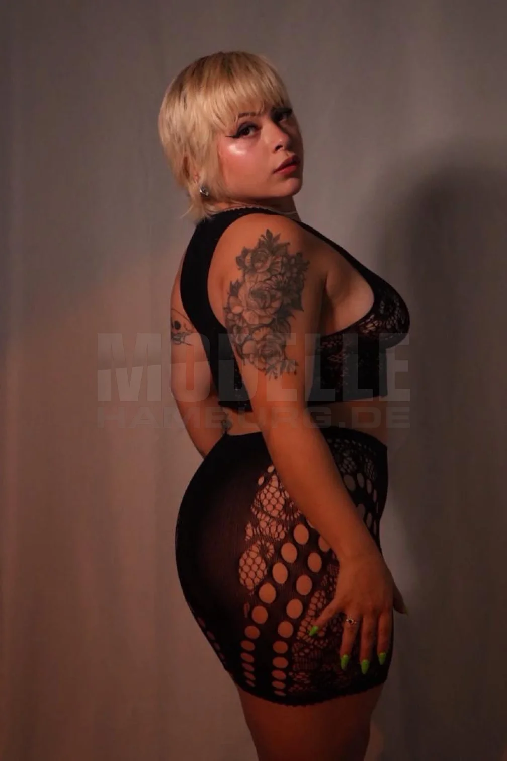 CHANEL party, 24, spanisch, Hostess in Hamburg-Bramfeld