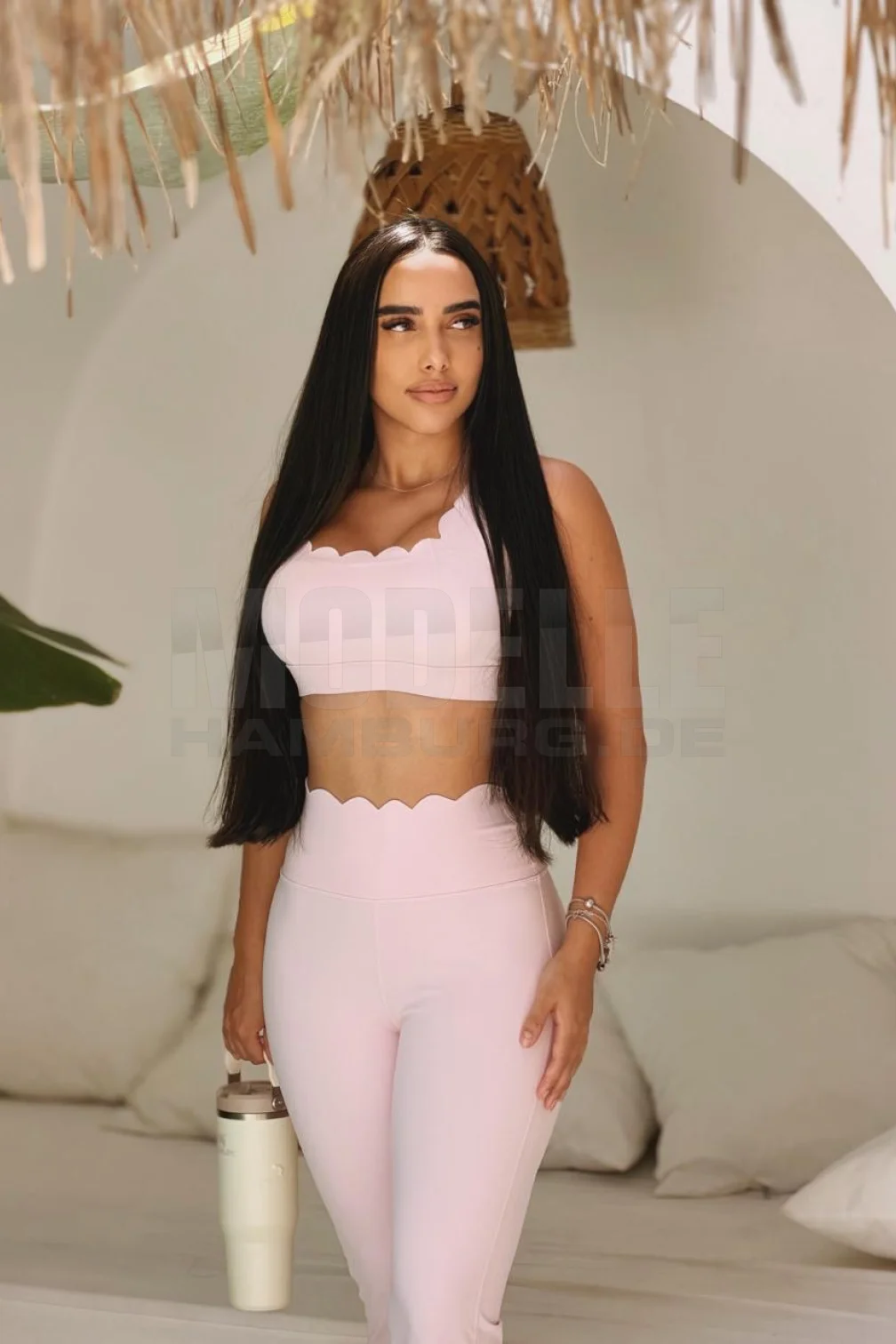 Ana julia, 24, spanisch, Nutte in Hamburg