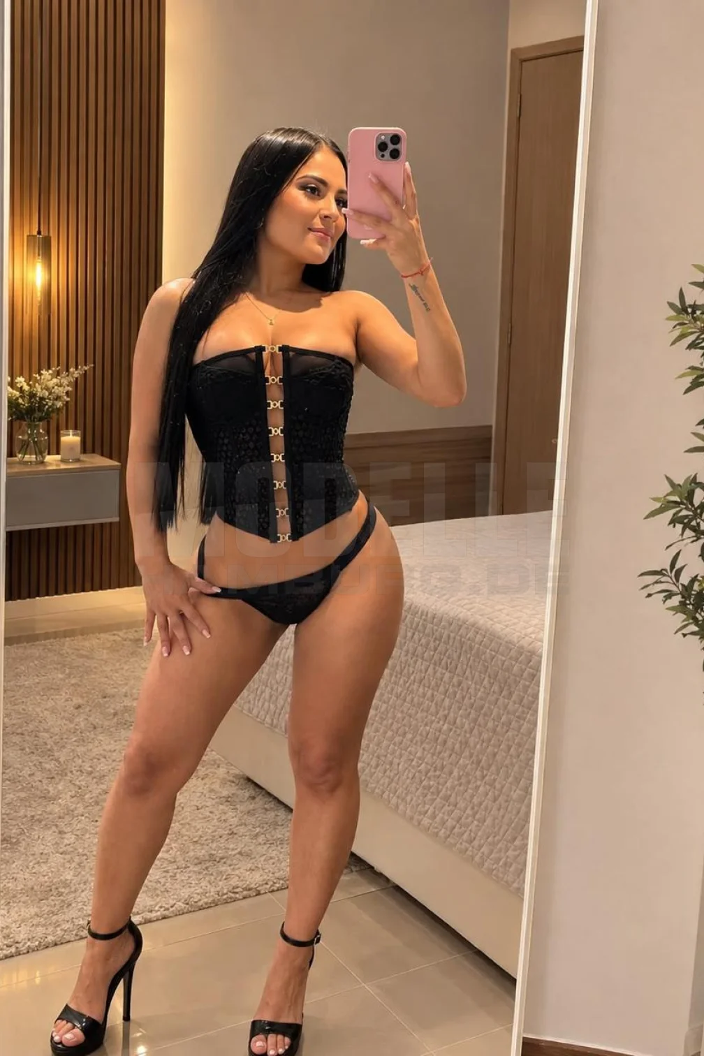 Antonia, 26, spanisch, Hostess in Hamburg-Altona